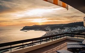 Apartment With A Stunning View Over Sesimbra
