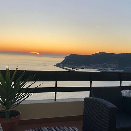 Apartment With A Stunning View Over Sesimbra Exterior photo