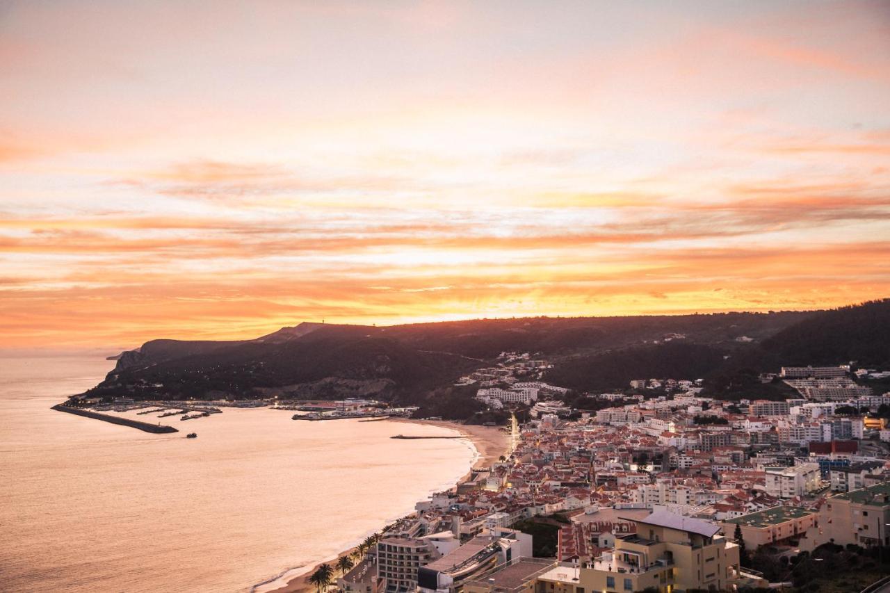 Apartment With A Stunning View Over Sesimbra Exterior photo
