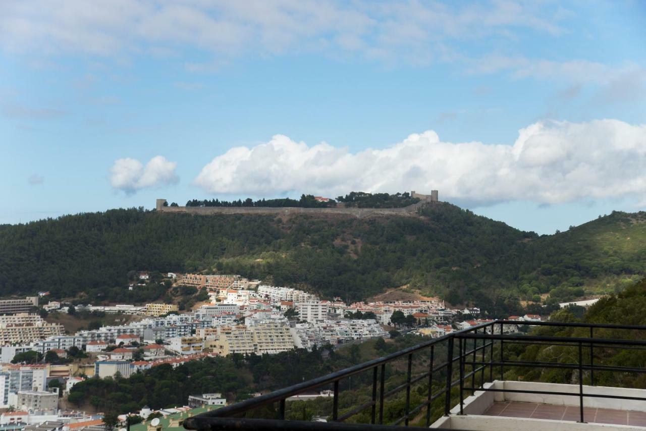 Apartment With A Stunning View Over Sesimbra Exterior photo
